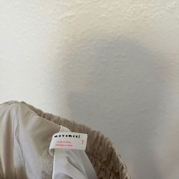 Free People Movement The Way Home Taupe High Waisted Shorts Women's Size Small - Picture 6 of 7